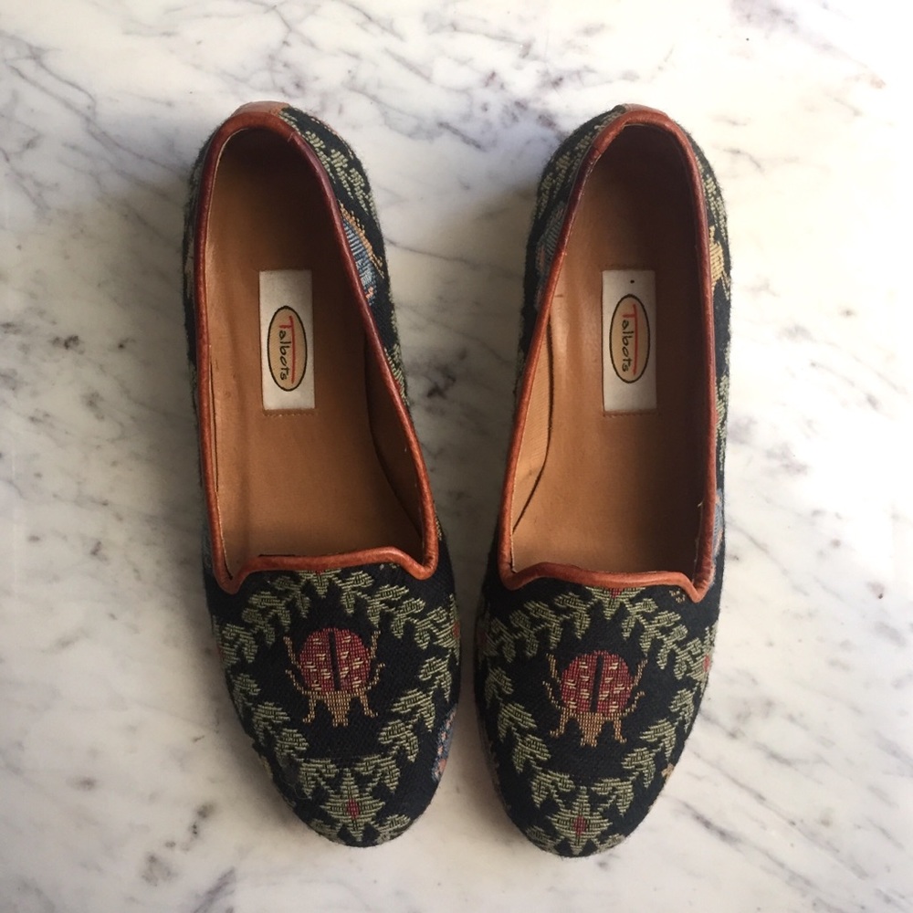 🐞🌿 vintage ladybug tapestry loafers 🌿🐞